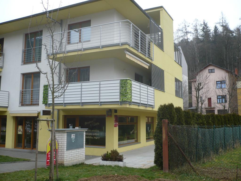 Apartman Anezka Luhačovice Zewnętrze zdjęcie
